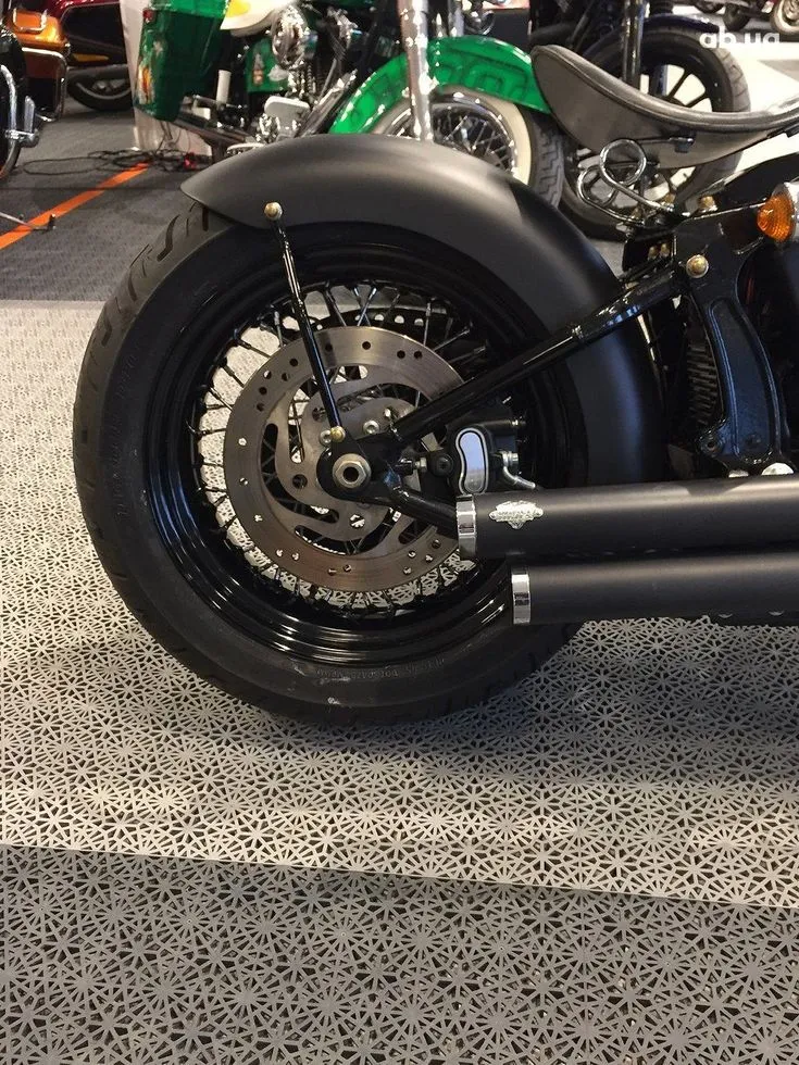 Harley-Davidson FLSTSB  Image 7